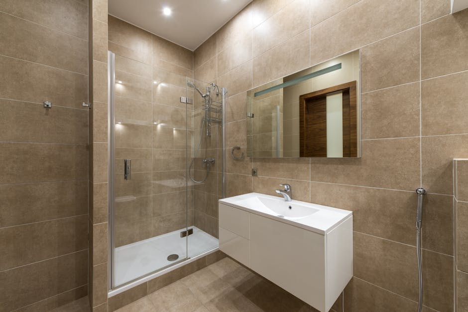 Intricate shower tile design